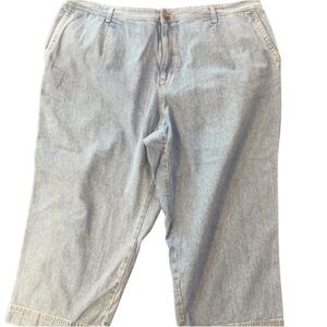 Liz Claiborne “Cosette” Capri Jeans Size 24W
